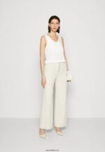 femmes haut blanc 006BT399 Anna Field - Image 2