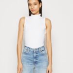 femmes haut blanc 006BT465 Anna Field