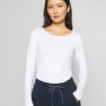 femmes haut blanc à manches longues 006BT571 Anna Field