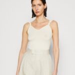 femmes haut blanc cassé 006BT493 Anna Field