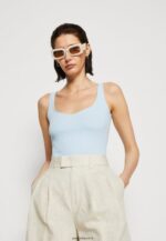 femmes haut bleu clair 006BT414 Anna Field - Image 4