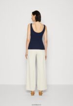 femmes haut bleu foncé 006BT451 Anna Field - Image 3