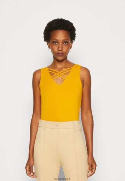 femmes haut jaune foncé 006BT461 Anna Field