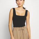 femmes haut noir 006BT384 Anna Field