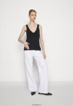 femmes haut noir 006BT400 Anna Field - Image 3
