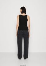 femmes haut noir 006BT406 Anna Field - Image 3