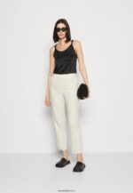 femmes haut noir 006BT453 Anna Field - Image 2