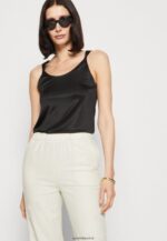 femmes haut noir 006BT453 Anna Field - Image 4