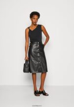 femmes haut noir 006BT474 Anna Field - Image 2
