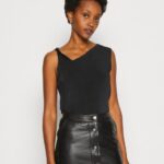 femmes haut noir 006BT474 Anna Field