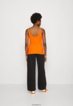femmes haut orange 006BT455 Anna Field - Image 3