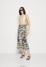 femmes pantalon noir/blanc cassé 006BT622 Anna Field - Image 2