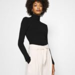 femmes pull noir 006BT835 Anna Field