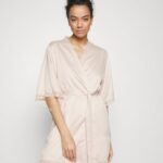 femmes robe de chambre blanc cassé 006BT1078 Anna Field