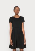 femmes robe en jersey noir 006BT103 Anna Field