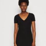 femmes robe en jersey noir 006BT137 Anna Field