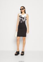 femmes robe en jersey noir/blanc 006BT106 Anna Field - Image 2
