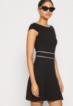femmes robe en jersey noir/blanc 006BT113 Anna Field - Image 4