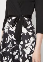 femmes robe en jersey noir/blanc 006BT130 Anna Field - Image 6