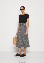 femmes robe en jersey noir/blanc 006BT171 Anna Field - Image 2