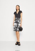 femmes robe en jersey noir/gris/blanc 006BT156 Anna Field - Image 2