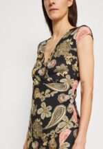 femmes robe en jersey noir/multicolore 006BT189 Anna Field - Image 6
