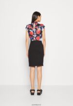 femmes robe en jersey noir/rouge/bleu 006BT184 Anna Field - Image 3