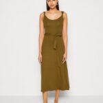 femmes robe en jersey olive 006BT179 Anna Field