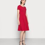 femmes robe en jersey rouge 006BT144 Anna Field
