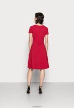 femmes robe en jersey rouge 006BT144 Anna Field - Image 3