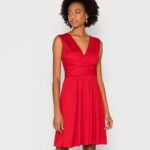 femmes robe en jersey rouge 006BT172 Anna Field