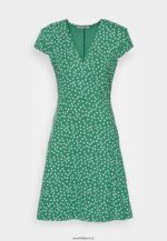 femmes robe en jersey vert/blanc 006BT134 Anna Field - Image 4