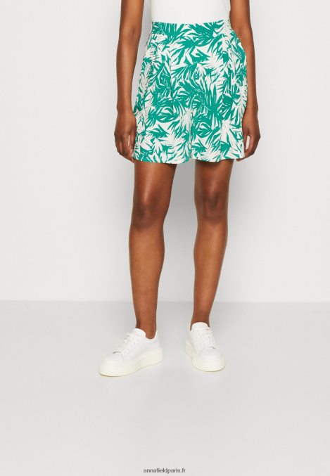 femmes_short_vert_blanc_casse_006bt861_anna_field.jpg femmes short vert/blanc cassé 006BT861 Anna Field - Image 1