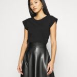 femmes t-shirt basique noir 006BT314 Anna Field