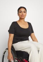 femmes t-shirt basique noir 006BT374 Anna Field - Image 4