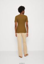 femmes t-shirt imprimé kaki 006BT368 Anna Field - Image 3