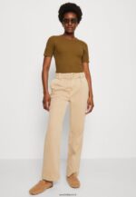 femmes t-shirt imprimé kaki 006BT368 Anna Field - Image 4