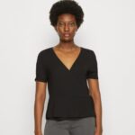 femmes t-shirt imprimé noir 006BT361 Anna Field