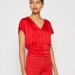 femmes t-shirt imprimé rouge 006BT303 Anna Field
