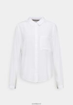 femmes blouse basique avec poche blouse boutonnée blanc cassé 006BT668 Anna Field