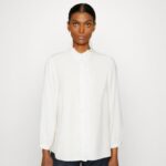 femmes blouse boutonnée blanc cassé 006BT677 Anna Field