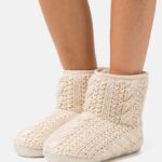 femmes chaussons en fil métallisé doré 006BT2277 Anna Field