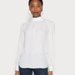 femmes chemisier blanc cassé 006BT687 Anna Field