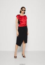 femmes chemisier rouge 006BT683 Anna Field - Image 2
