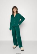 femmes coffret cadeau ensemble pyjama pyjama vert 006BT1064 Anna Field - Image 2