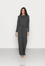 femmes ensemble pyjama gris foncé 006BT1071 Anna Field - Image 2