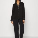 femmes ensemble pyjama noir 006BT1072 Anna Field