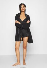 femmes ensemble pyjama simple en satin noir 006BT1068 Anna Field - Image 2