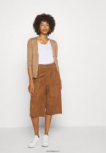 femmes gilet camel 006BT818 Anna Field - Image 2