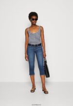 femmes haut blanc/bleu 006BT467 Anna Field - Image 2